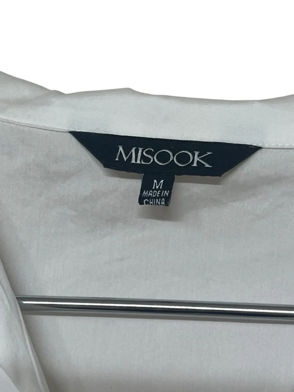 Misook white stretch cotton sleeveless collared button front top - Picture 7 of 9